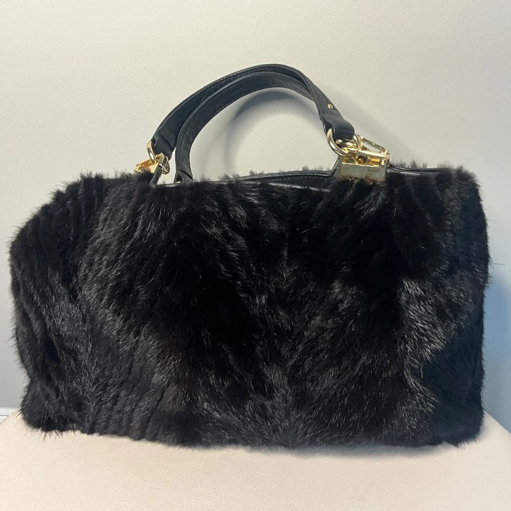 *Elegant PAOLO MASI Leather & Mink Handbag* - Picture 3 of 8